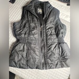 YMI Women's Black Quilted Vest